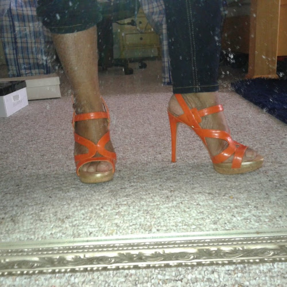 Blue Velvet Pumps - Picture 13 of 16